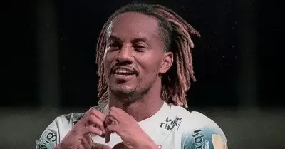 Andr Carrillo anot en el empate de Corinthians por Copa Libertadores.