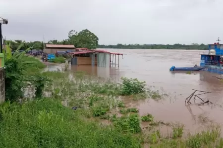 Ro Ucayali se desborda