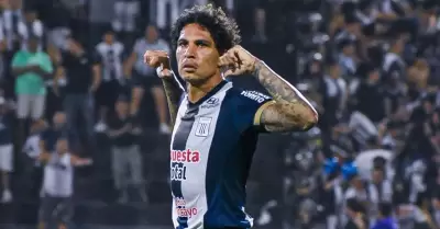 Alianza Lima venci 1-0 a Juan Pablo II College con golazo de Paolo Guerrero.