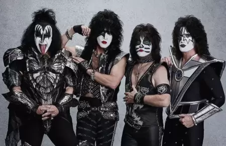 Muere guitarrista de la banda Kiss.