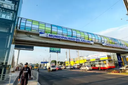 Inauguran puente peatonal cerca a nuevo aeropuerto Jorge Chvez.