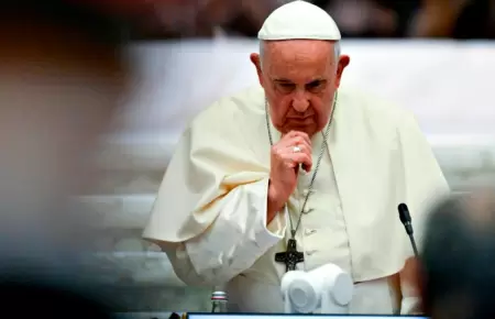 Papa Francisco sufre un "repentino" empeoramiento respiratorio.