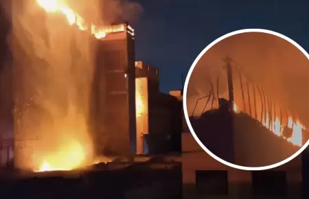 Fuerte incendio en Cercado de Lima.