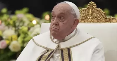 Papa Francisco durmi toda la noche tras dos crisis respiratorias.