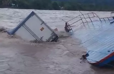 Colapsa plataforma fluvial en Pichari