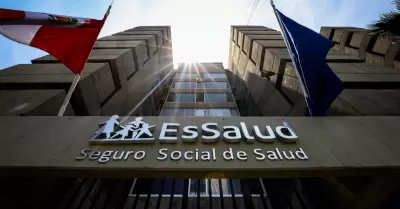 Designan a Segundo Acho como nuevo presidente ejecutivo de EsSalud.