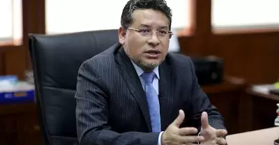 Comisin Permanente aprueba inhabilitar al exministro Rubn Vargas.