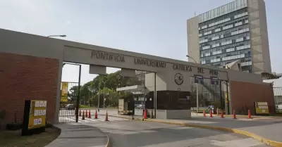 PUCP anuncia cierre de campus tras muerte de estudiante.