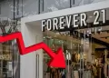 Forever 21 se declara en quiebra por SEGUNDA VEZ y anuncia cierre de tiendas en Estados Unidos