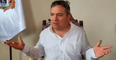 Arturo Fern�ndez Baz�n.