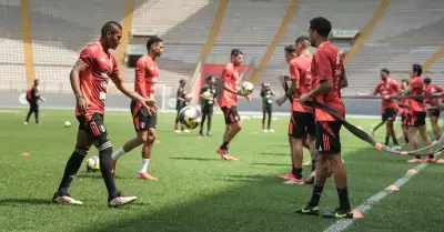 La Seleccin Peruana entren en el Nacional pensando en Bolivia.