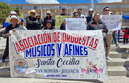 Msicos y artistas de Puno inician movilizacin contra la inseguridad.