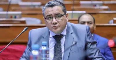 Juan Jos Santivez fue censurado por el Congreso.