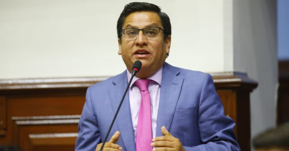 César Vásquez: Pleno del Congreso rechaza interpelar a ministro de Salud por caso Suero Defectuoso