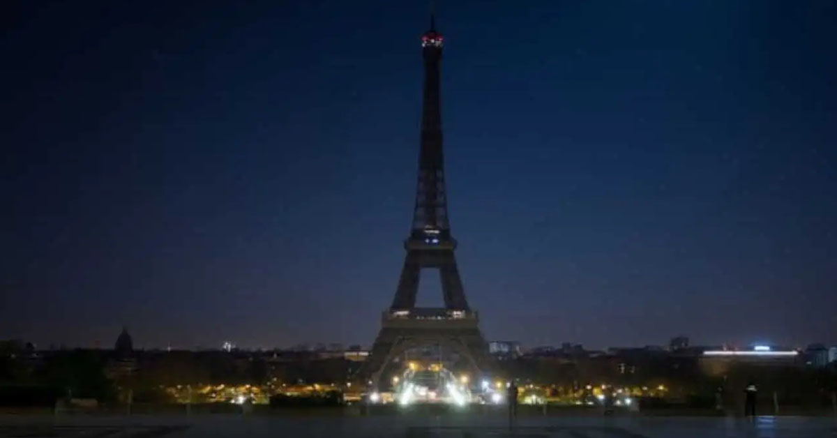 Papa Francisco: La Torre Eiffel de Francia se mantendrá apagada tras la muerte del Santo Padre