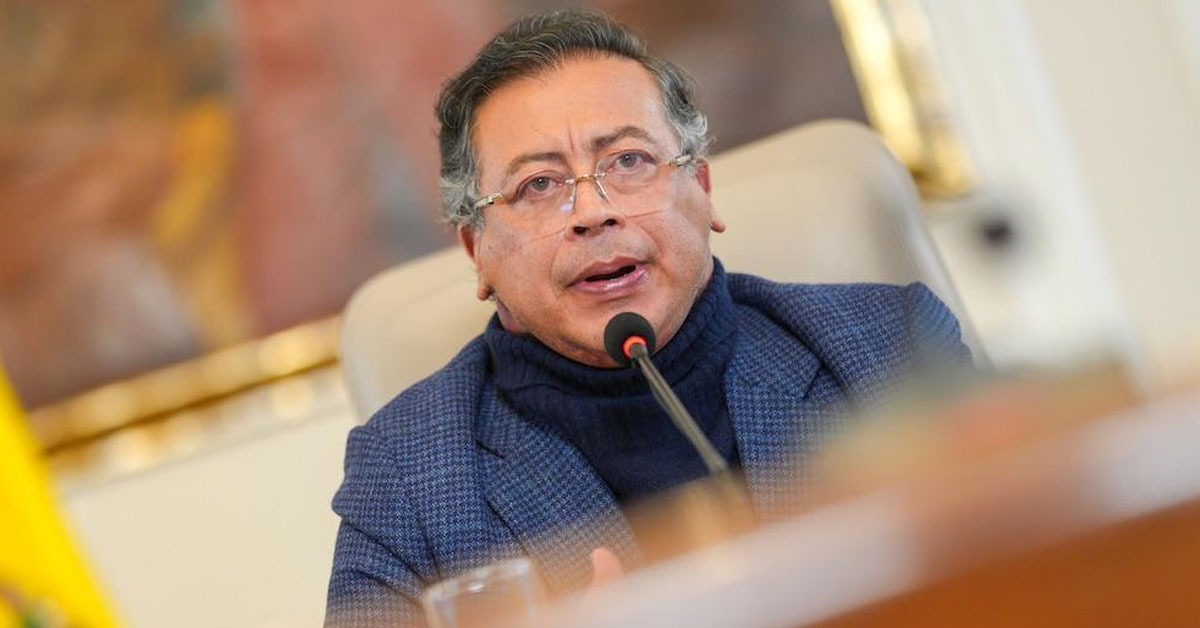 Al igual que Dina: Gustavo Petro, presidente de Colombia, se habría sometido a cirugía estética sin aviso al Congreso