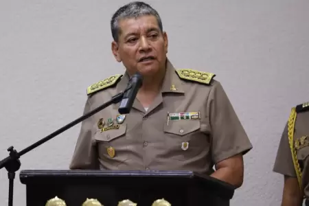 Excomandante general de la PNP afirma que no regresar a su institucin.
