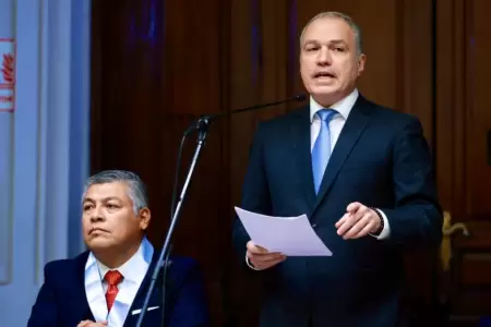 Congreso no logr inhabilitar a Salvador Del Solar.