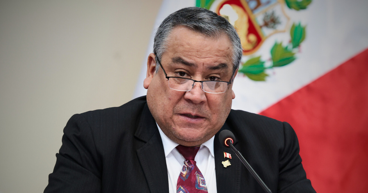 Gustavo Adrianzén presenta su renuncia irrevocable a la Presidencia del Consejo de Ministros