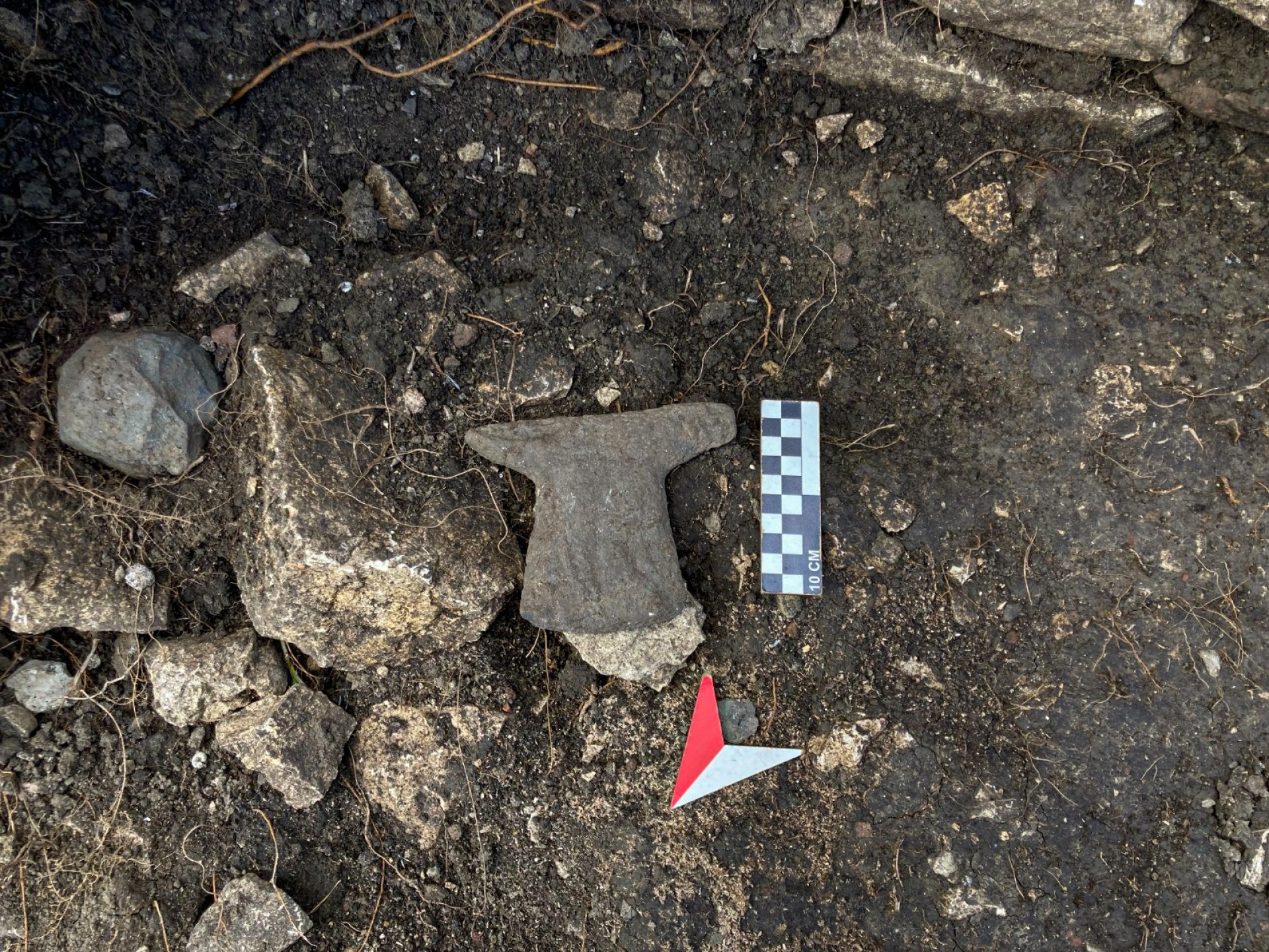 Descubren estructura funerara en la zona norte de Kuélap.