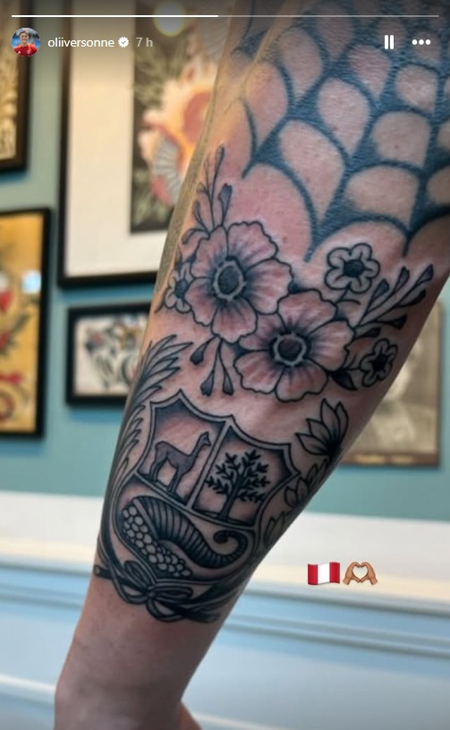 Oliver Sonne y su tatuaje del escudo nacional del Per.