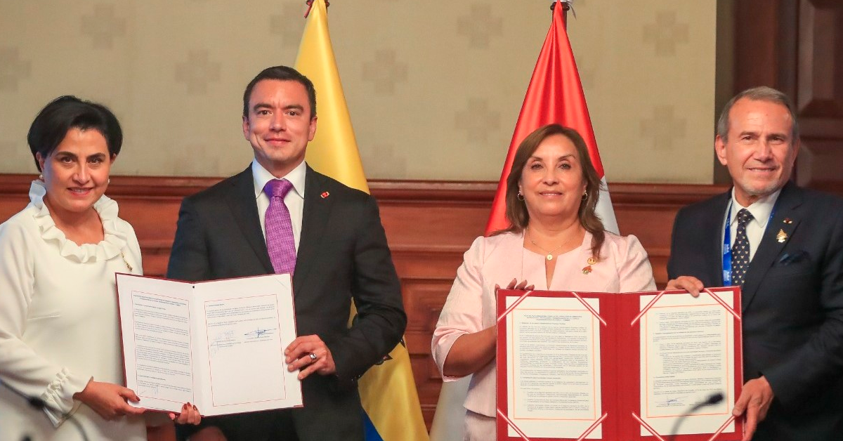 Dina Boluarte en Quito: Perú y Ecuador firman hoja de ruta para recuperación de la cuenca transfronteriza