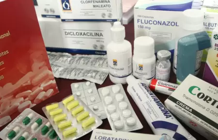 Gobierno promulga ley de medicamentos genricos.