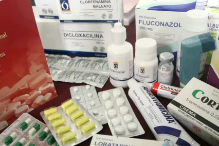 Gobierno promulga ley de medicamentos genricos.