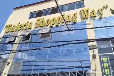 Delincuentes asaltaron stands de joyera en galera de Jess Mara.