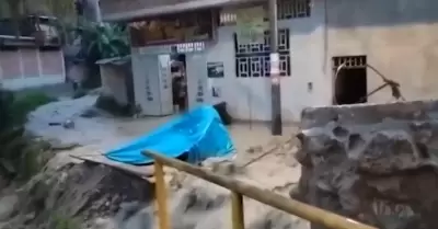 Dos fallecidos y un menor desaparecido deja desborde del río Chotano.