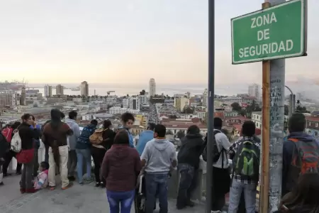 Chilenos evacan en la Regin Magallanes.