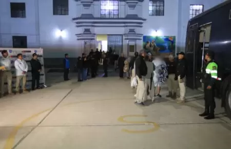 Internos de Maranguita son trasladados a Ancn.