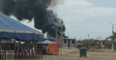 Familias afectadas por incendio en La Yarada Los Palos