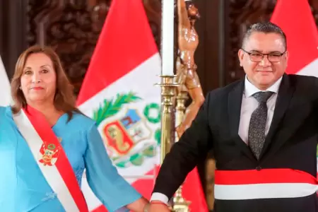 Dina Boluarte y Juan Jos Santivez.