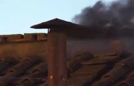 Humo negro en el primer da del Cnclave