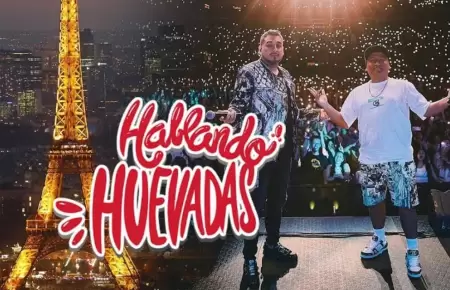Hablando Huevadas en la Torre Eiffel