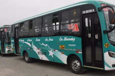 Bus de la empresa ETVASA sufre atentado en SMP.