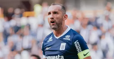 Barcos asegura que no hubo mano en su gol anulado