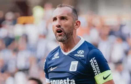 Barcos asegura que no hubo mano en su gol anulado