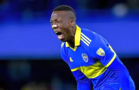Luis Advncula fuera de Boca Juniors
