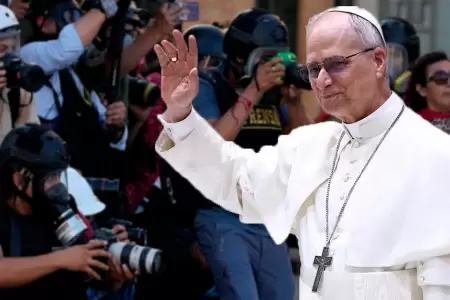 Papa Len XIV enva mensaje a prensa peruana.