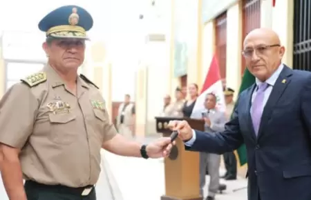 Vctor Zanabria y Julio Diaz son citados al Congreso.