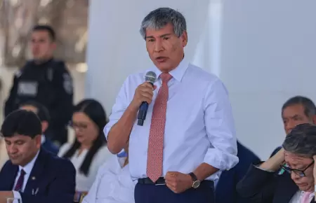 Gobernador Regional de Ayacucho respalda a Gustavo Adrianzn.