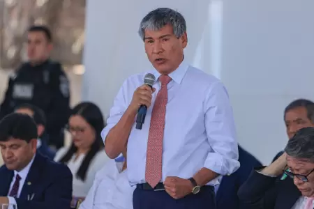 Gobernador Regional de Ayacucho respalda a Gustavo Adrianzn.
