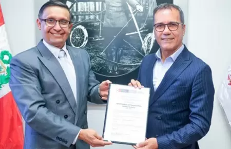 MTC entrega certificado de operaciones al nuevo aeropuerto Jorge Chvez.