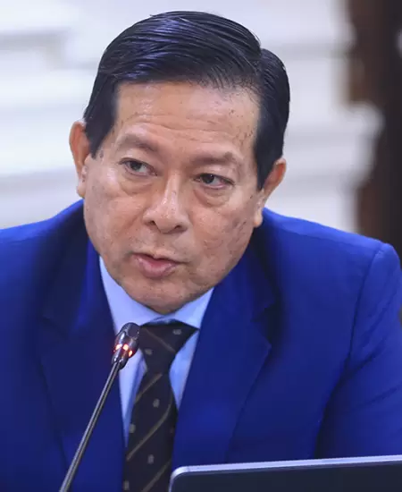 Eduardo Arana expone ante el Congreso de la Repblica.