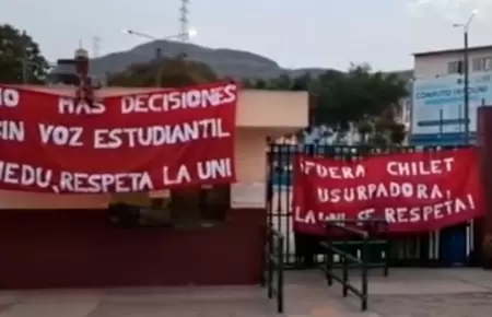 Estudiantes de la UNI exigen renuncia de Shirley Chilet.