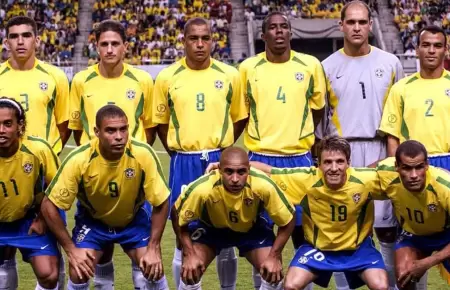 Campen del mundo con Brasil fue internado en UCI.