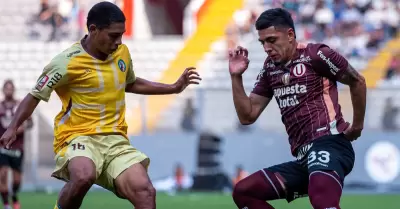 Universitario dejó la punta del Apertura tras perder ante Juan Pablo II College.