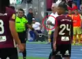 Universitario: Jorge Fossati y el polémico gesto que podría valerle una prolongada sanción